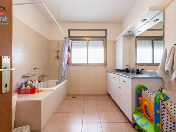 375467079_10159132823707084_3128537902625317964_n