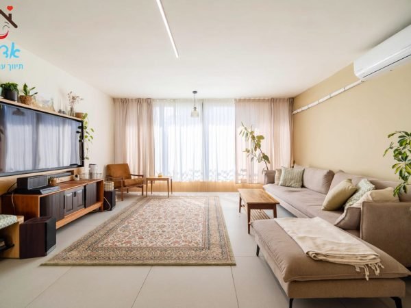 WhatsApp Image 2026-04-14 at 09.41.41 (2)